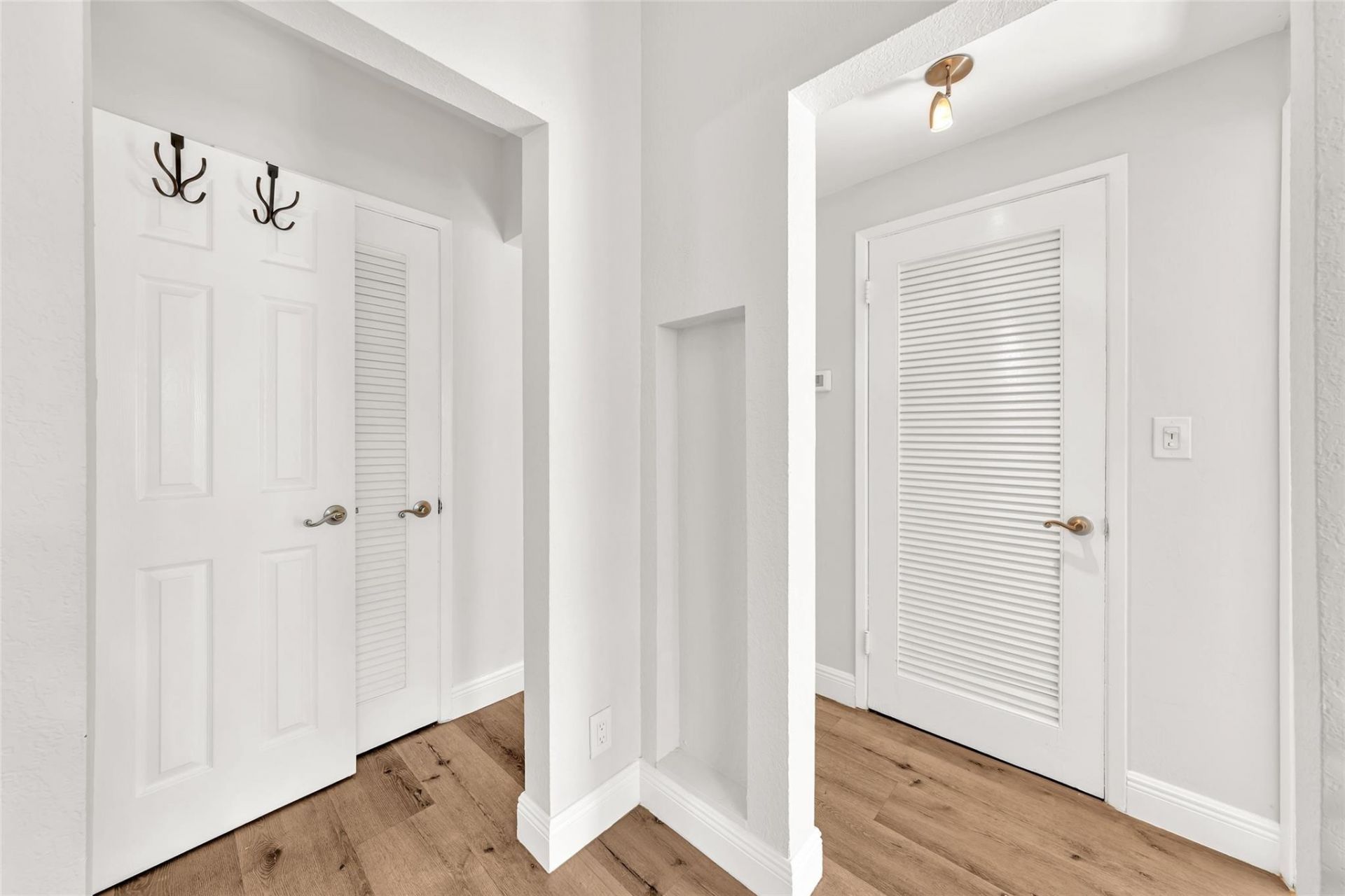 805 NE 17th Avenue, Unit 4, Fort Lauderdale, FL 33304 Photo