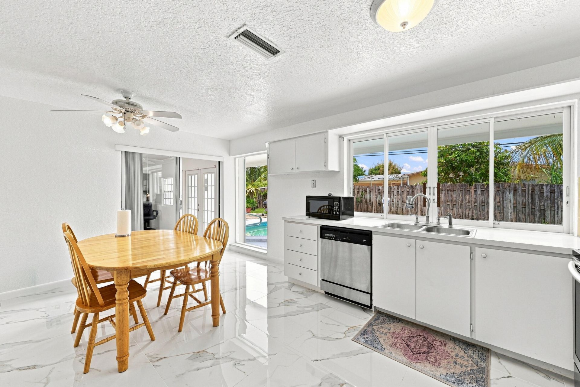 8481 NW 24th Street, Sunrise, FL 33322 Photo