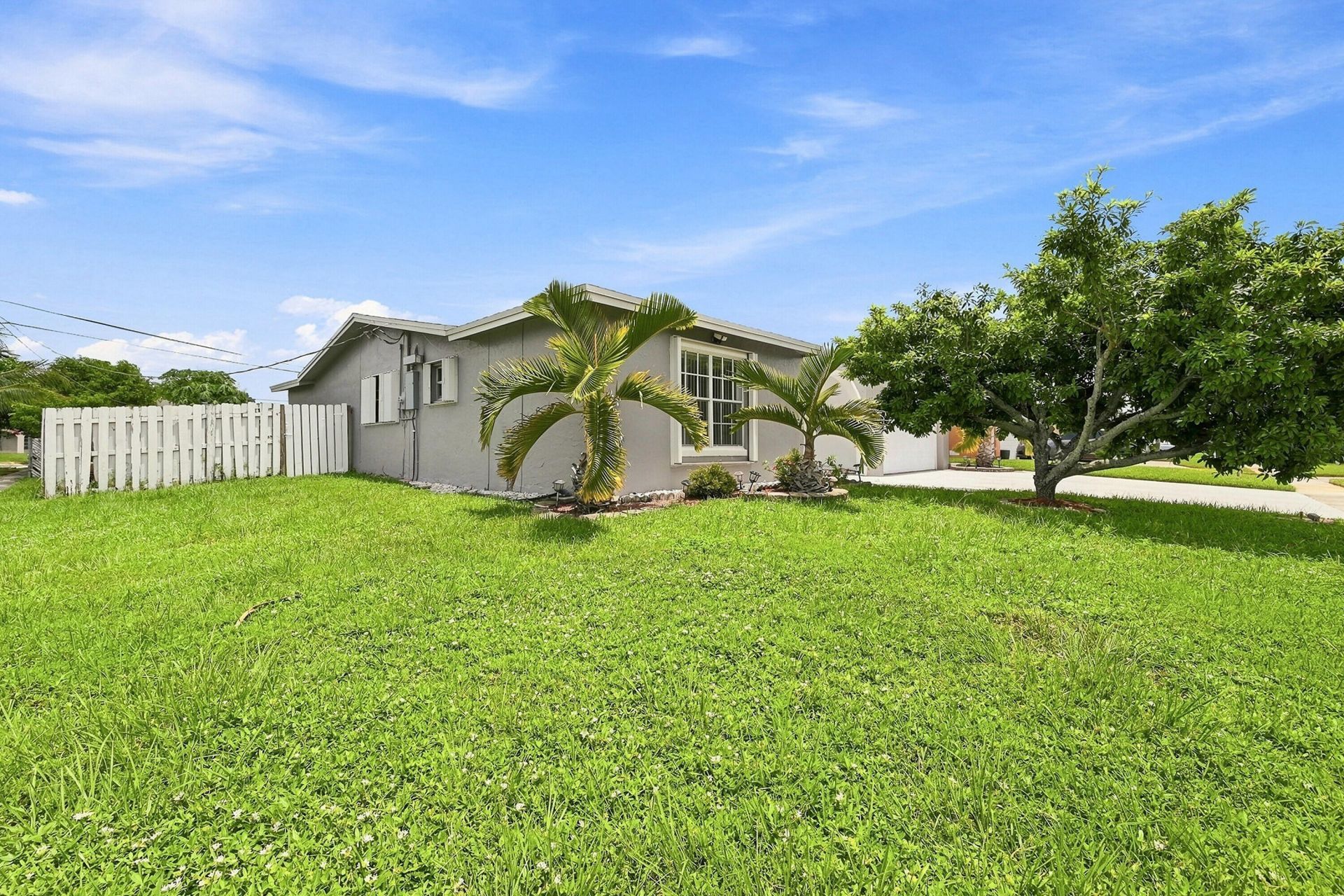 8481 NW 24th Street, Sunrise, FL 33322 Photo