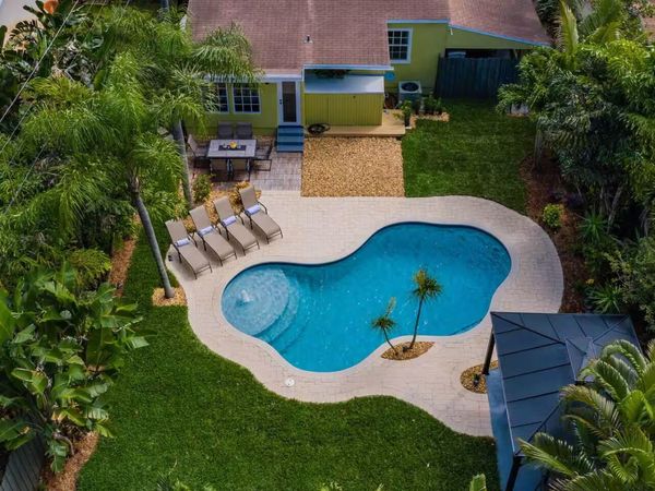 2515 NE 8th Avenue, Wilton Manors, FL 33305