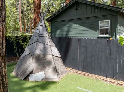 8681 Rainbow Ave, Kings Beach, CA 96143 Photo
