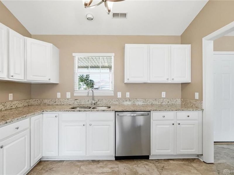 601 Quiet Creek Court, Wilmington, OH 45177 Photo 12