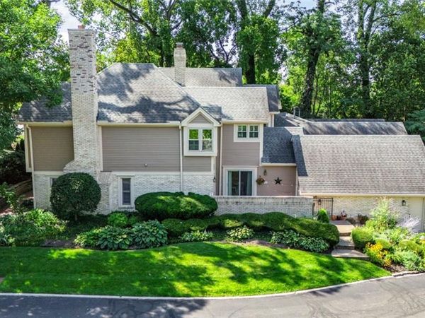 3595 Far Hills Avenue, Kettering, OH 45429