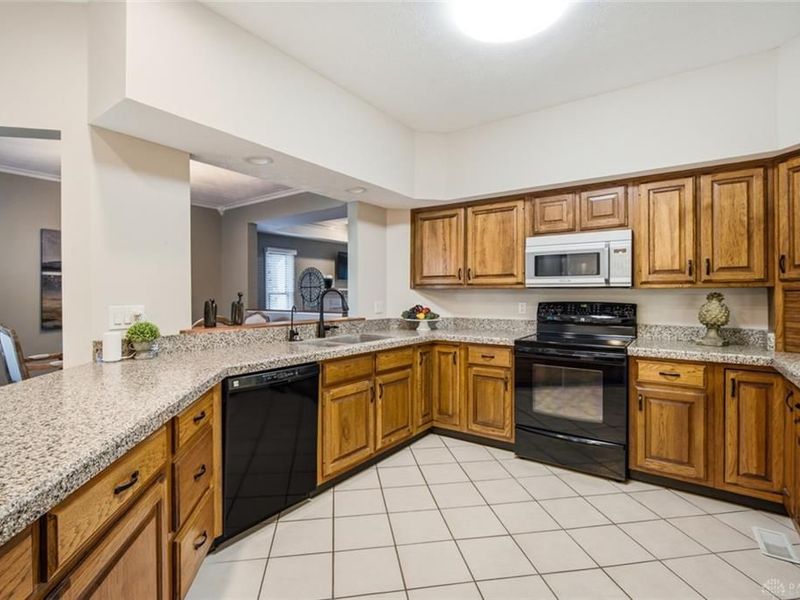 3595 Far Hills Avenue, Kettering, OH 45429 Photo 11