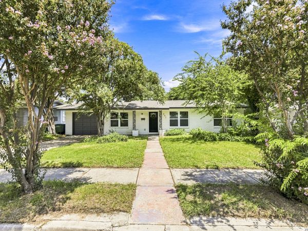447 Senova Dr, San Antonio, TX 78216