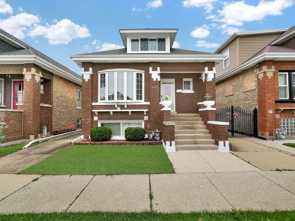 2326 Gunderson Avenue , Berwyn, IL 60402