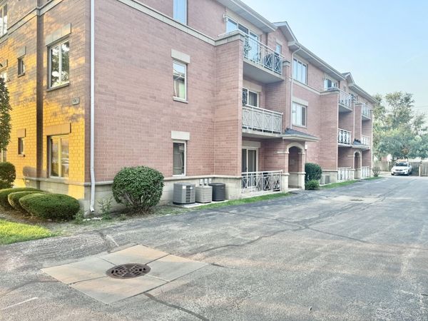 5965 N NORTHWEST Highway , Unit 101, Chicago, IL 60631