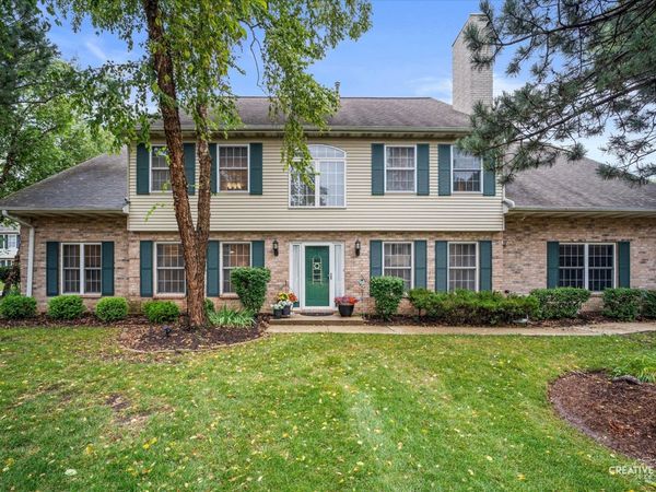 1537 LAUREL OAKS Drive , Unit 1537, Streamwood, IL 60107