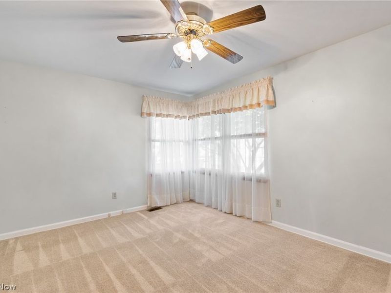 154 Hilltop Drive NW, Canton, OH 44708 Photo 18