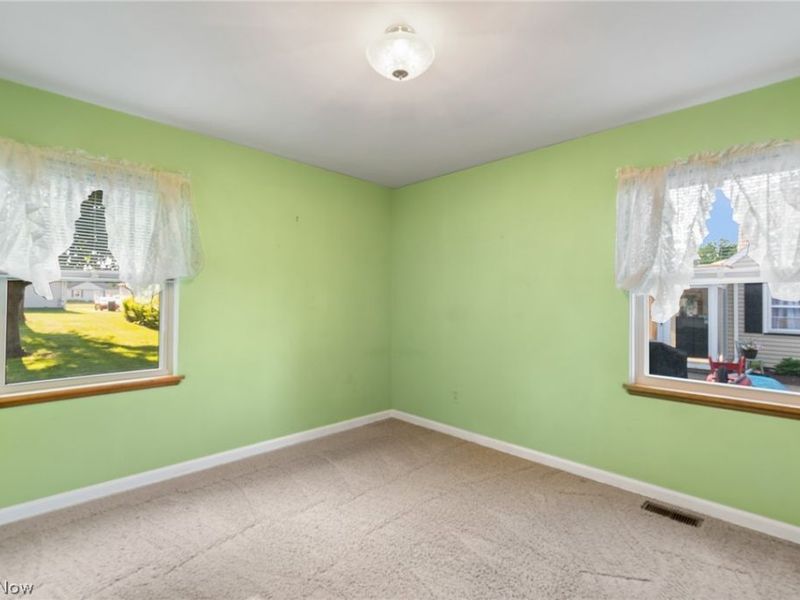 154 Hilltop Drive NW, Canton, OH 44708 Photo 21