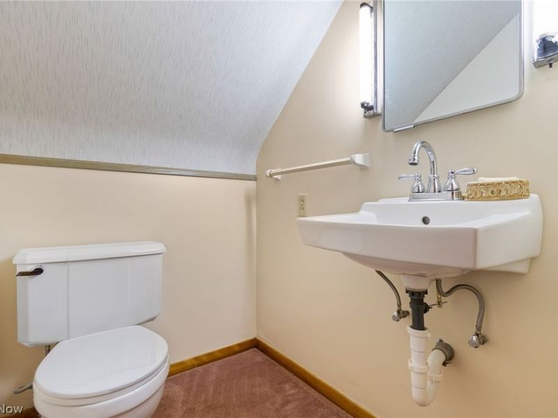 154 Hilltop Drive NW, Canton, OH 44708 Photo 28