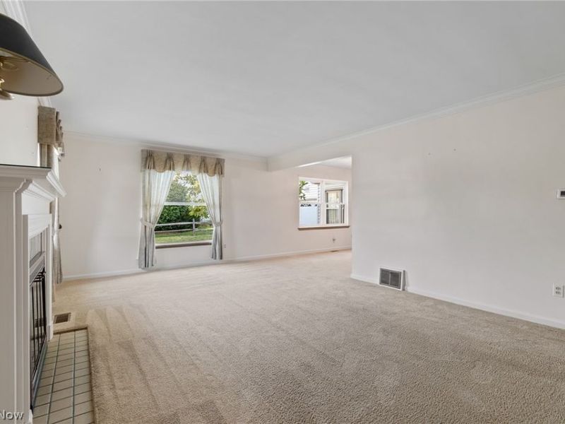 154 Hilltop Drive NW, Canton, OH 44708 Photo 7
