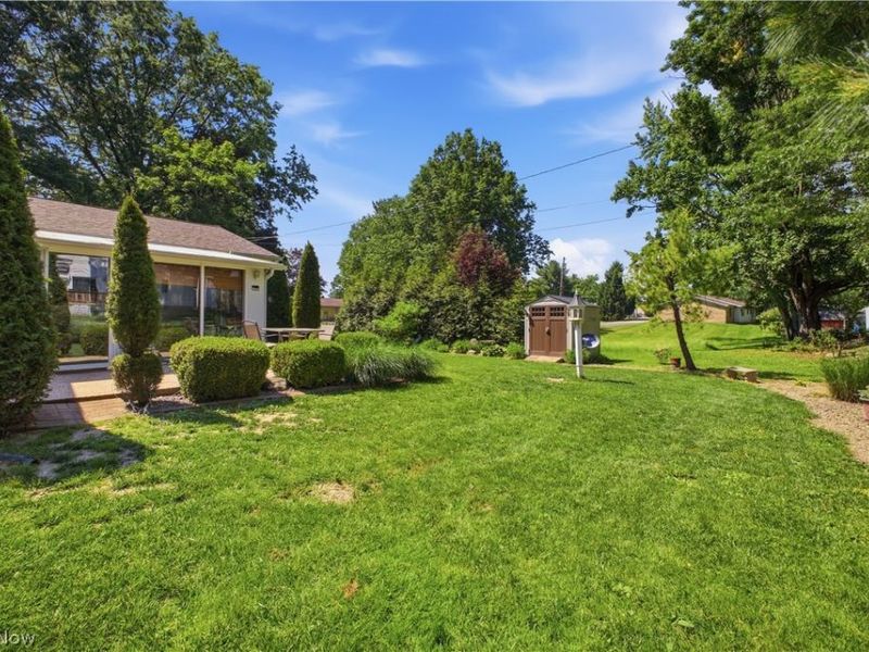 222 Sunset Court, Columbiana, OH 44408 Photo 20
