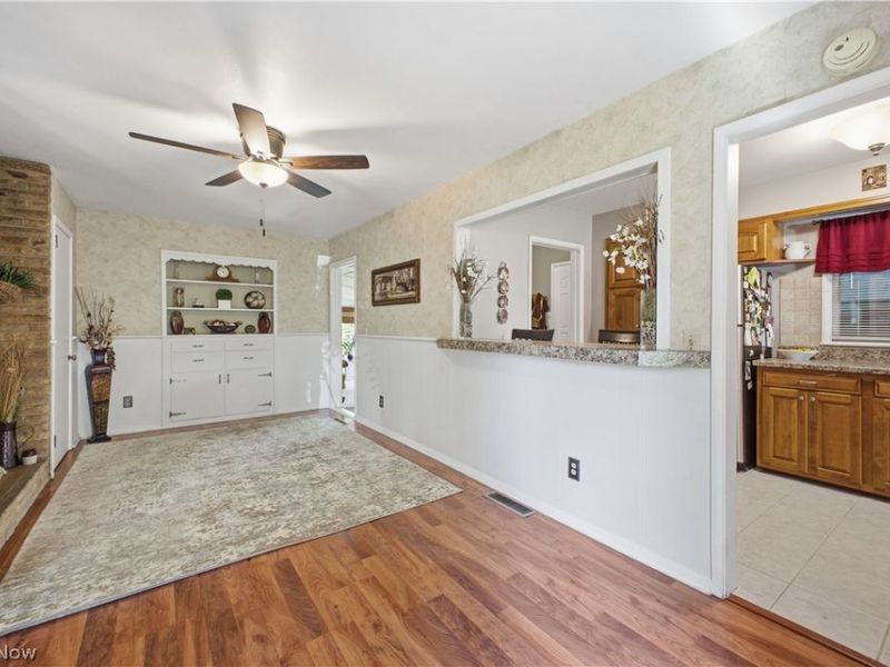 222 Sunset Court, Columbiana, OH 44408 Photo 4