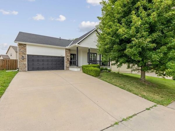 3901 NW Old Stagecoach Road, Kansas City, MO 64154