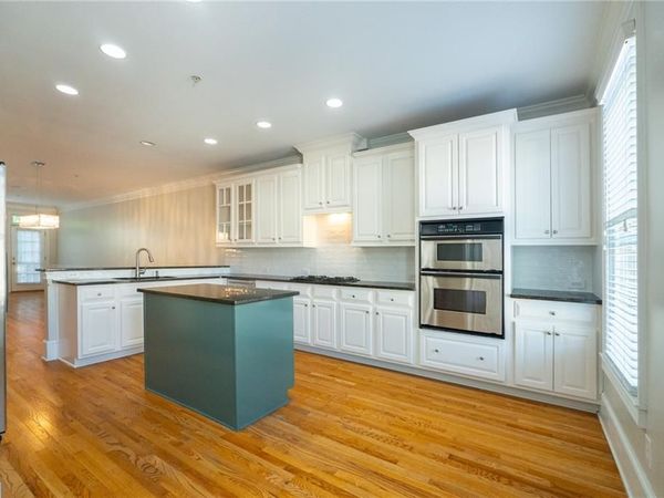 4746 Legacy Cove Lane , Atlanta, GA 30126