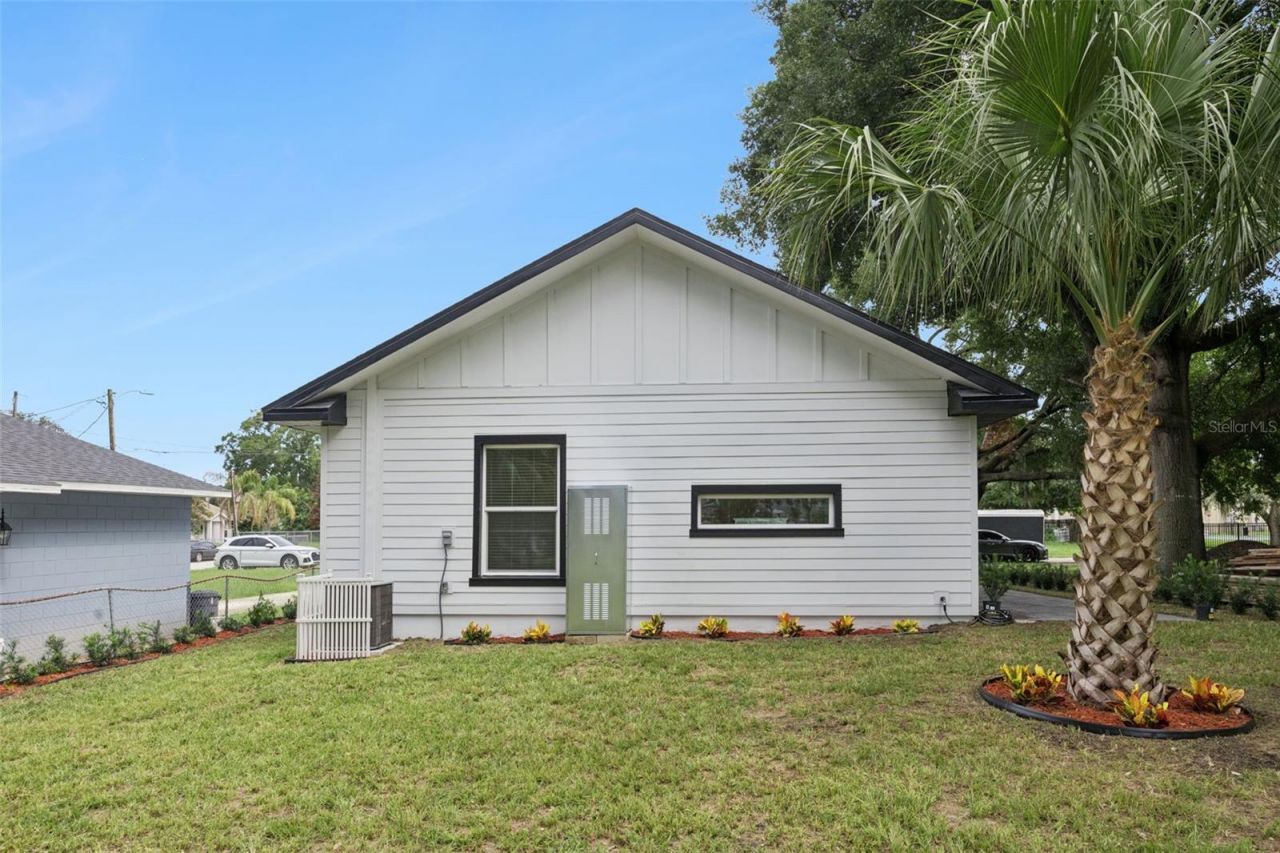 521 W Herriott Avenue, Oakland, FL 34760 Photo