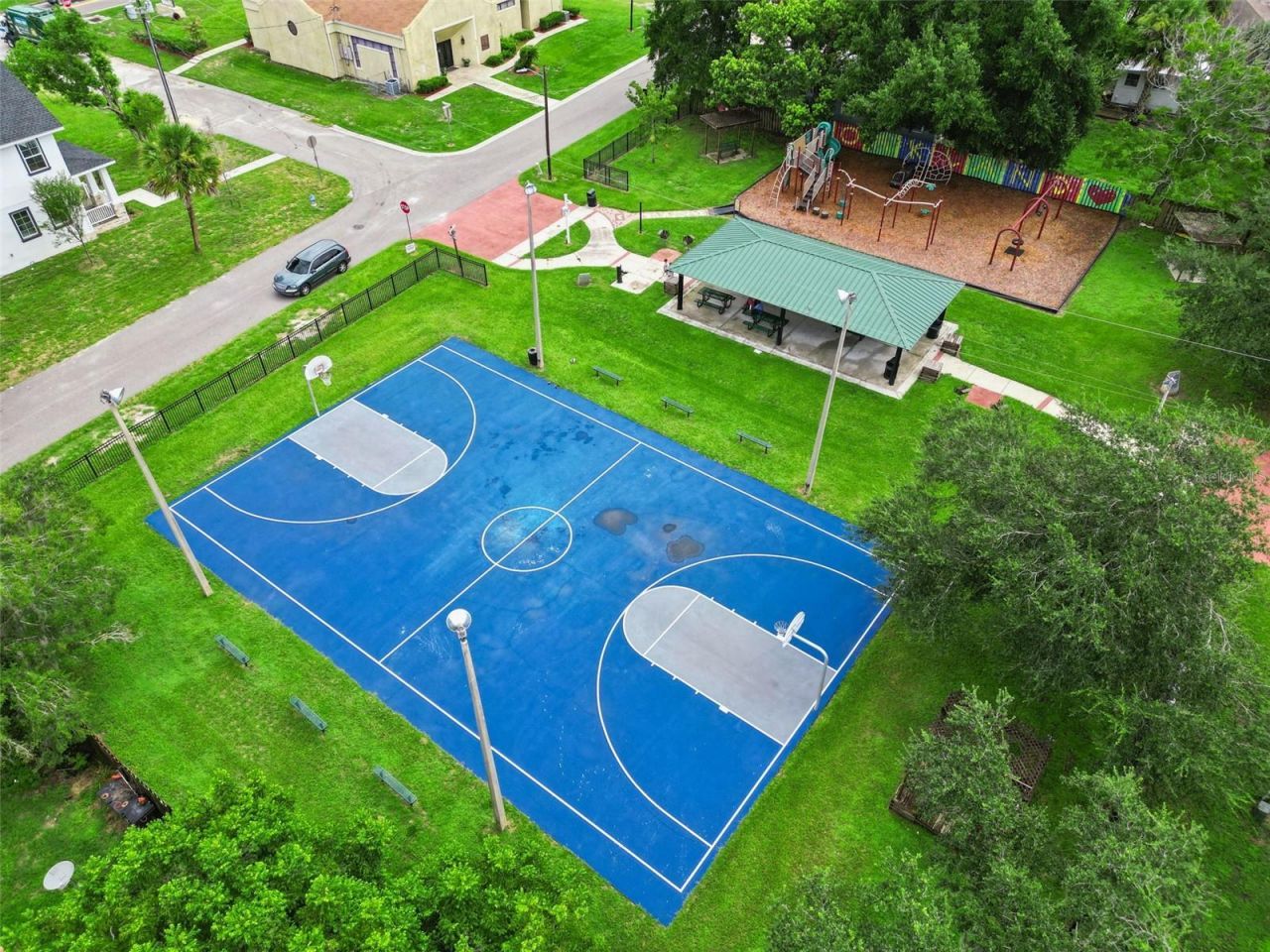 521 W Herriott Avenue, Oakland, FL 34760 Photo