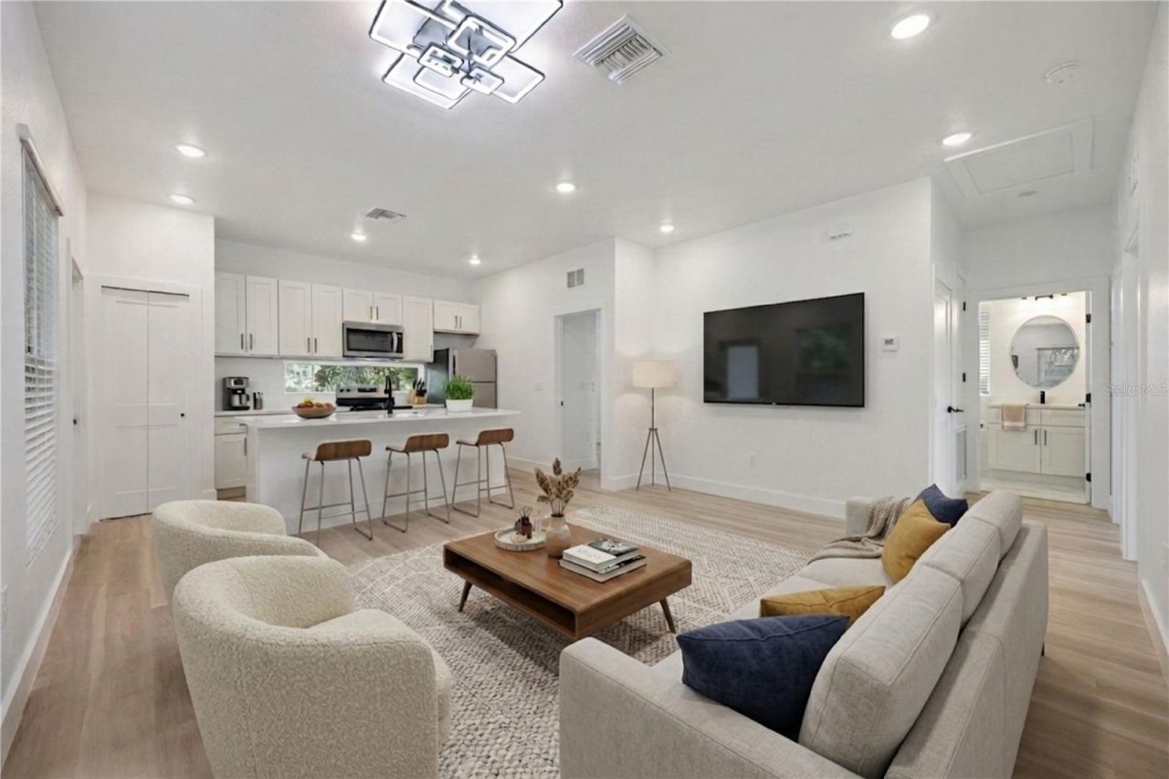 521 W Herriott Avenue, Oakland, FL 34760 Photo