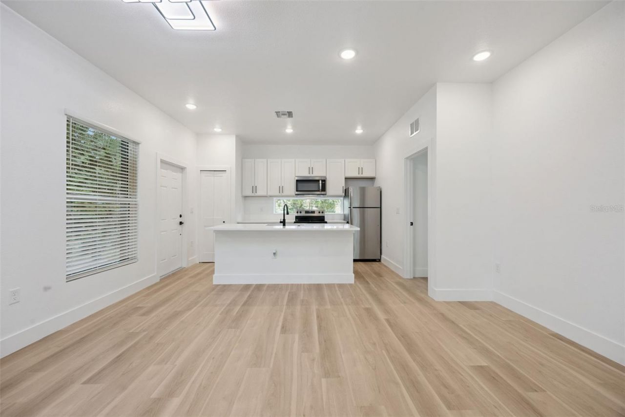 521 W Herriott Avenue, Oakland, FL 34760 Photo