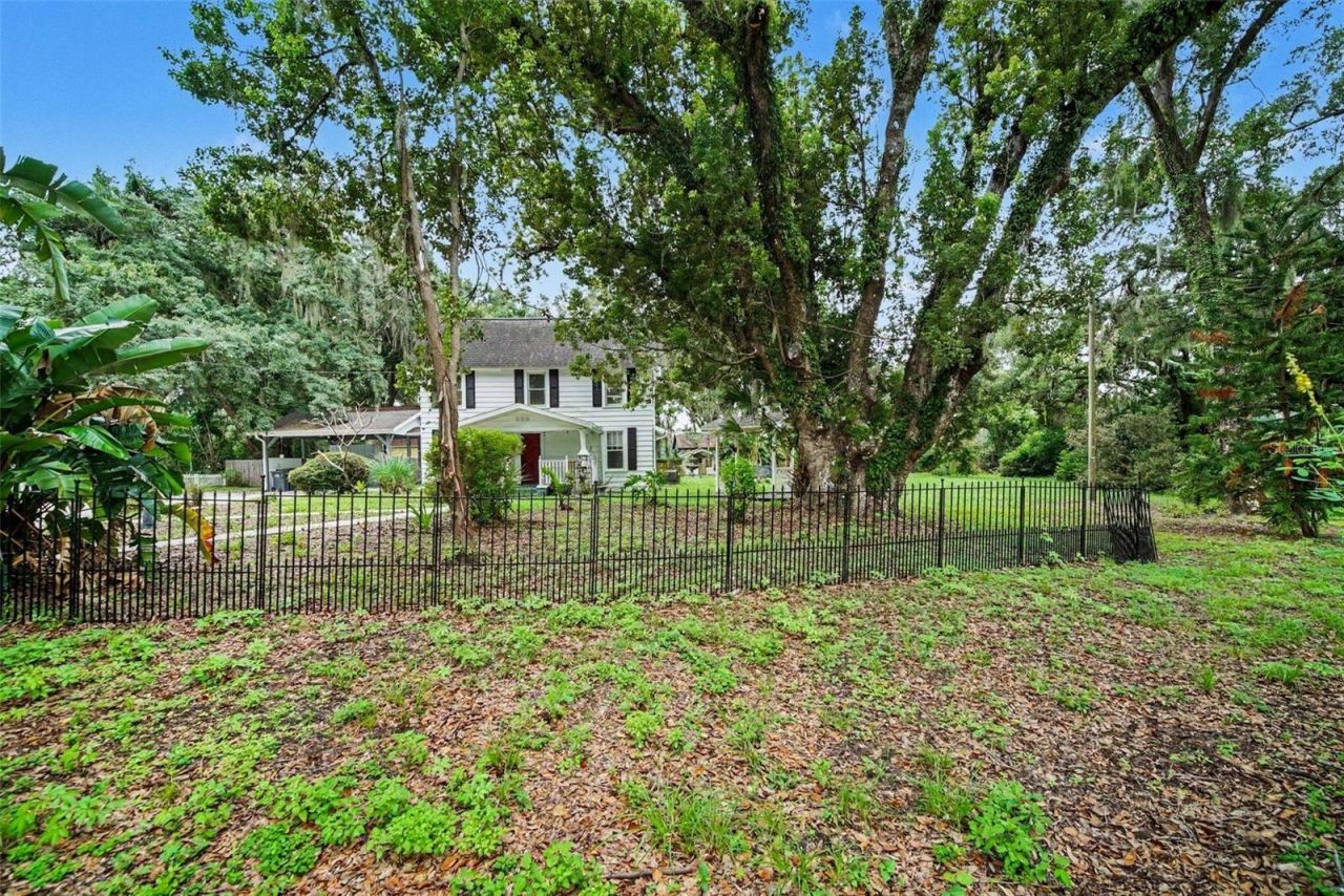 1509 W Windhorst Road, Brandon, FL 33510 Photo