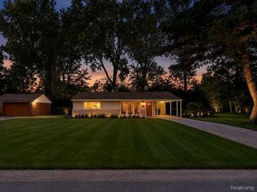 2642 Littletell Avenue, West Bloomfield Township, Mi 48324