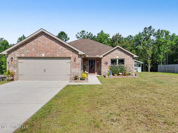 28 Cascade Cove, Perkinston, MS 39573