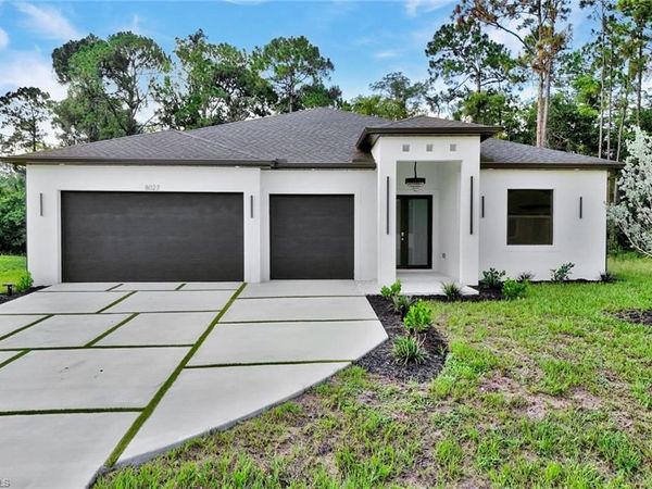 8027 Royal CIR , LABELLE, FL 33935