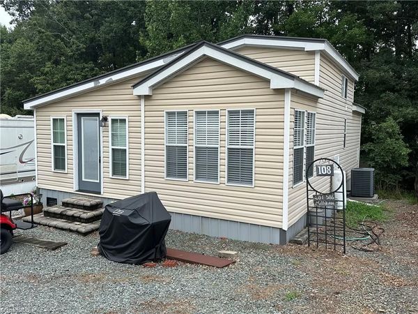 108 Humming bird Circle , New London, NC 28127