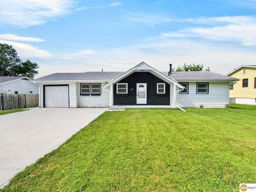 1307 Offutt Boulevard, Bellevue, NE 68145