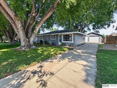 221 Voss Road, Grand Island, NE 68801