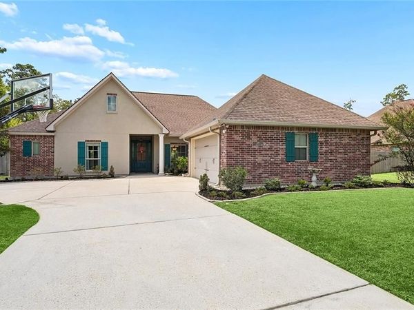 512 ENGLISH OAK Drive , Madisonville, LA 70447