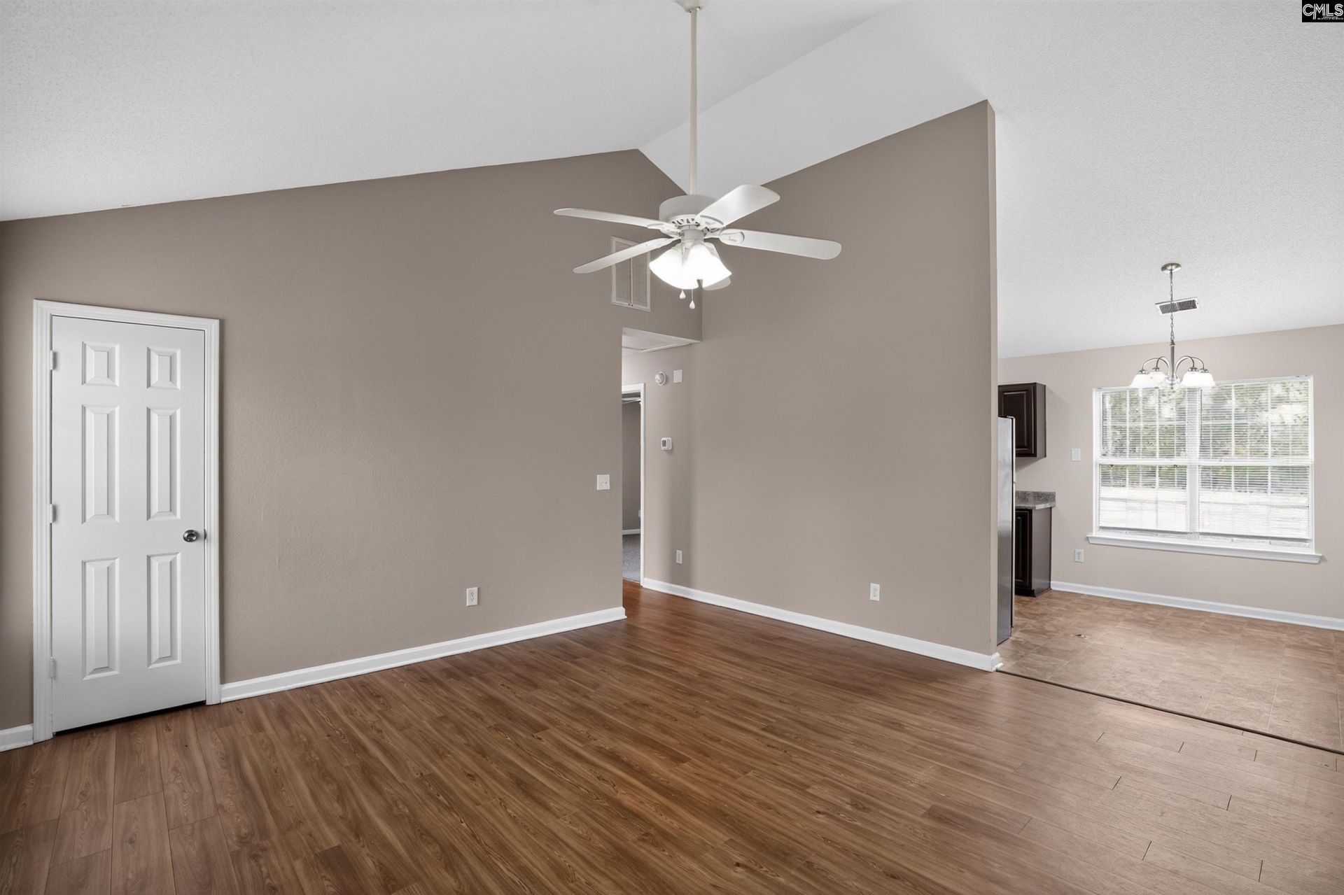 98 Sterling Cross Court  Photo 12