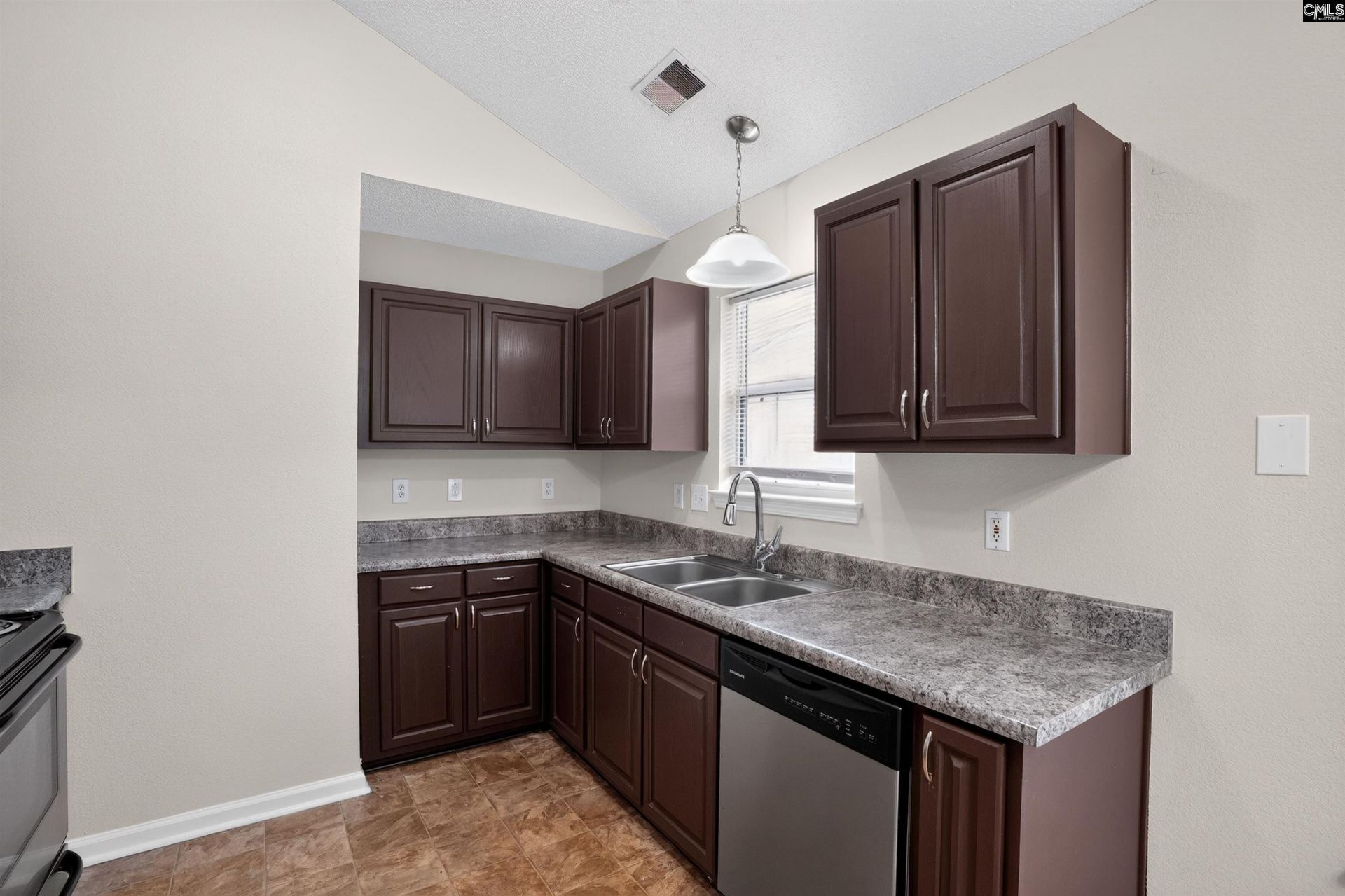 98 Sterling Cross Court  Photo 18