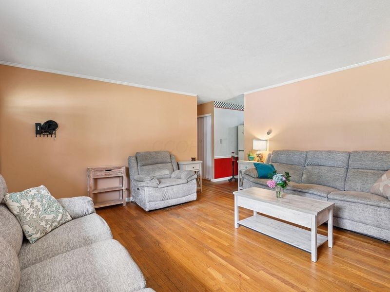 6504 Kings Charter Road, Reynoldsburg, OH 43068 Photo 5