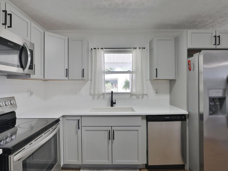 4704 Hillcrest Street N, Hilliard, OH 43026 Photo 9