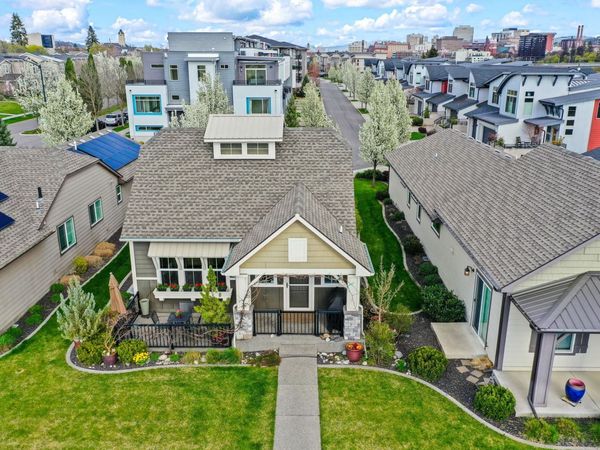 2027 W CENTENNIAL Way, Spokane, WA 99201