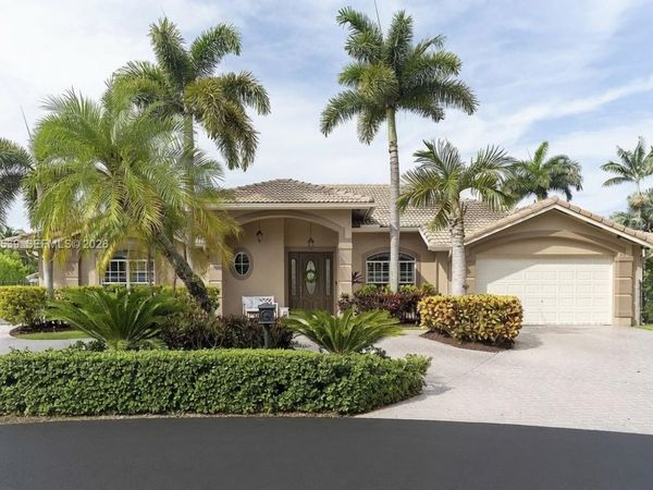 8298 SW 173rd Ter, Palmetto Bay, FL 33157