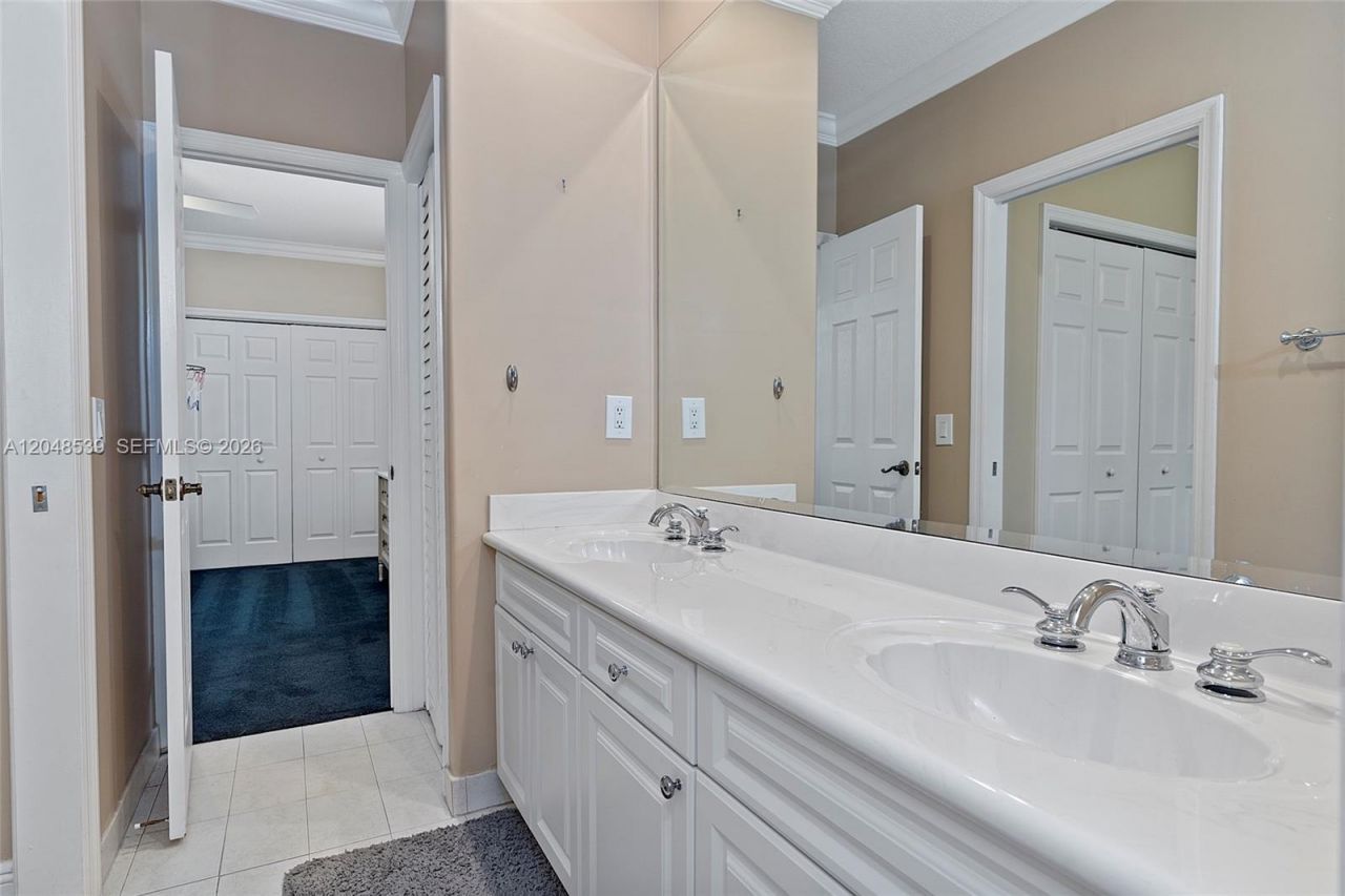 8298 SW 173rd Ter, Palmetto Bay, FL 33157 Photo