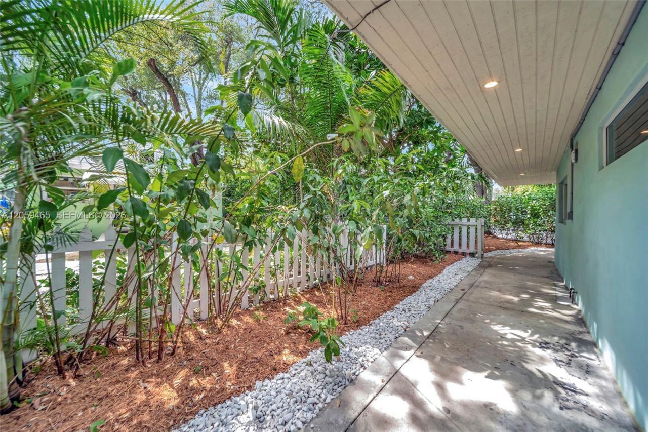14995 NE 9th Ave, Miami, FL 33161 Photo