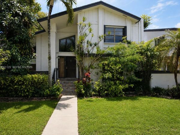 11712 SW 91st Ter, Miami, FL 33186