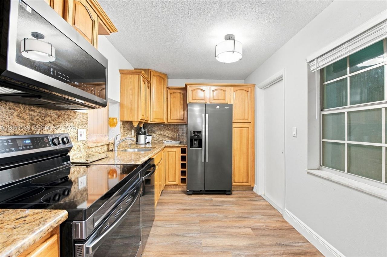 4141 NW 44th Ave , Unit 217, Lauderdale Lakes, FL 33319 Photo