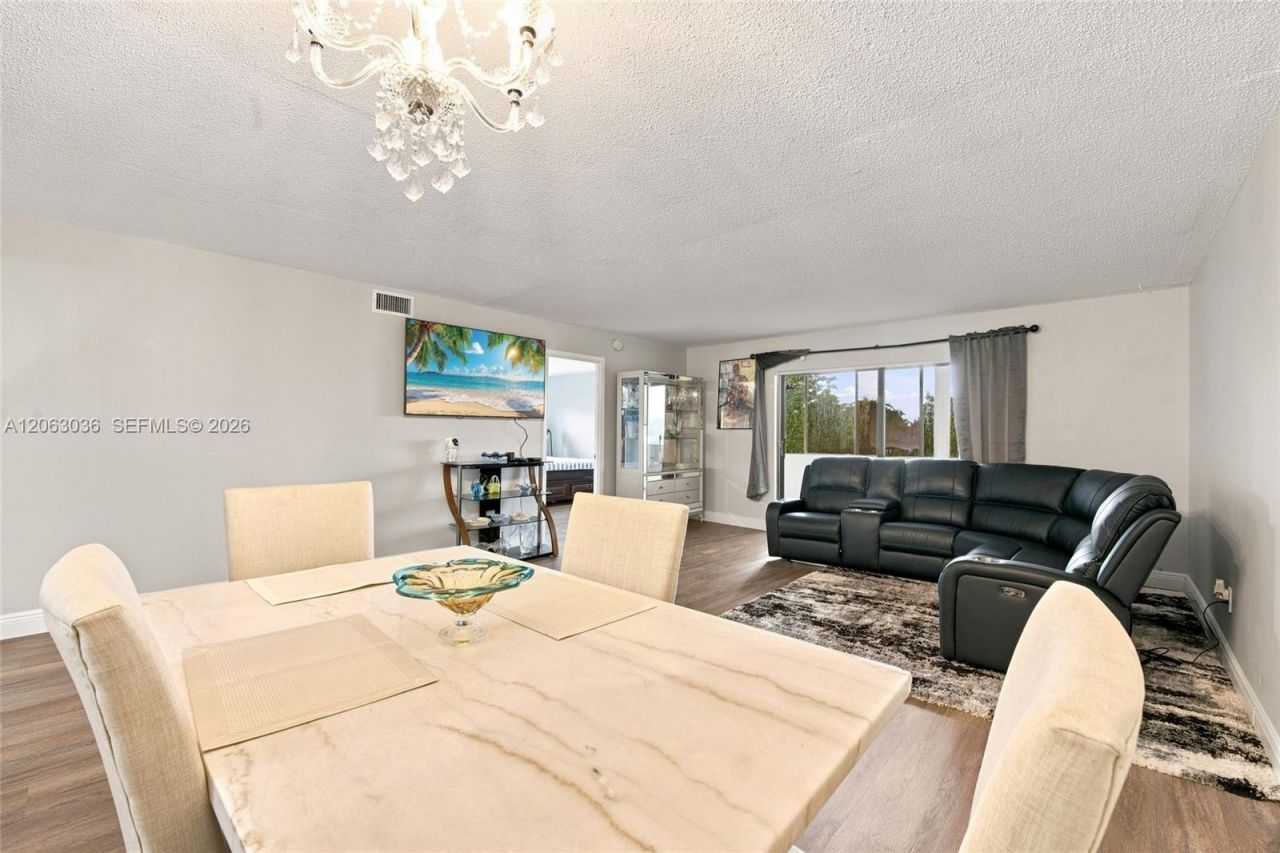 4141 NW 44th Ave , Unit 217, Lauderdale Lakes, FL 33319 Photo