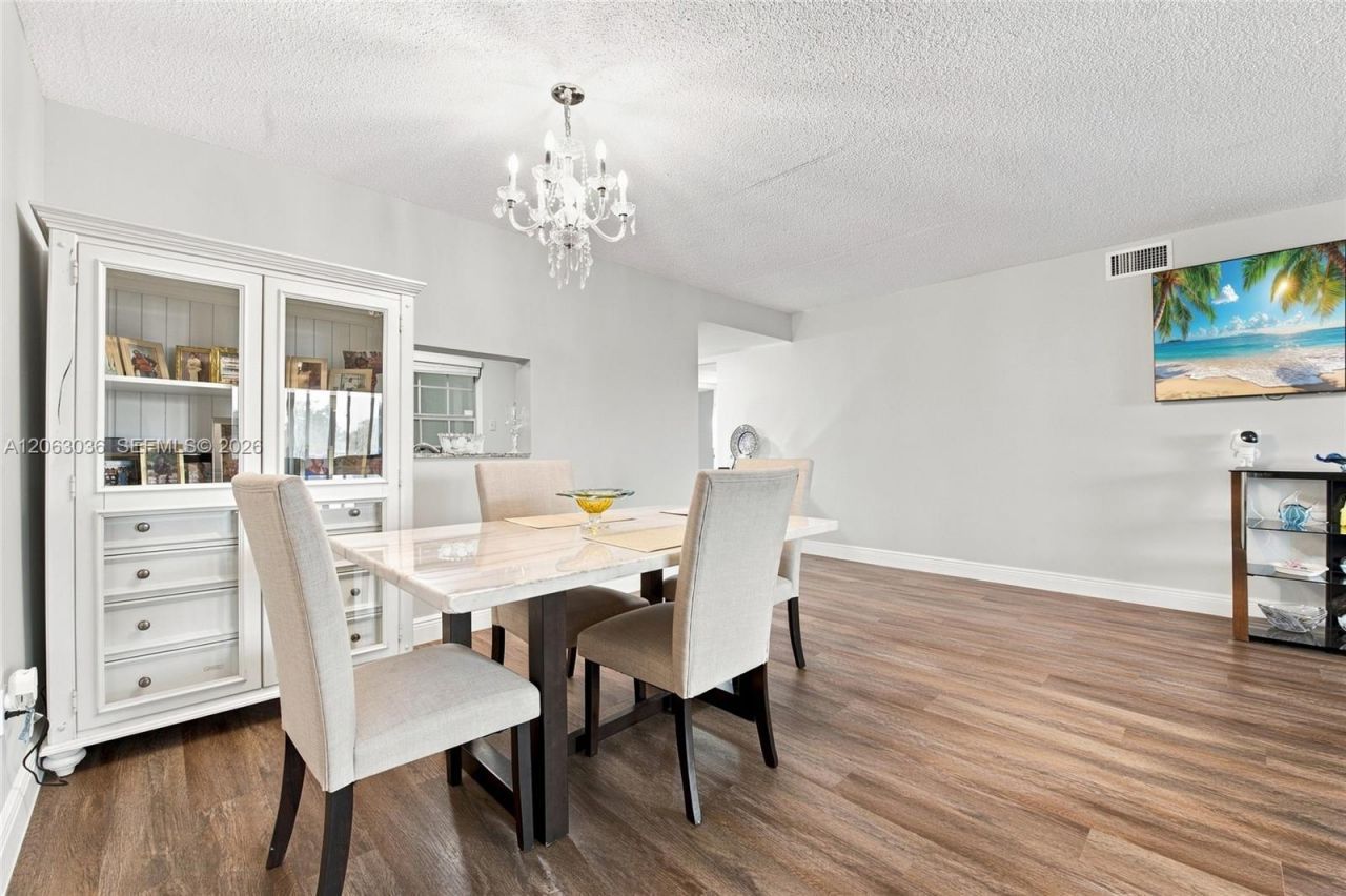 4141 NW 44th Ave , Unit 217, Lauderdale Lakes, FL 33319 Photo