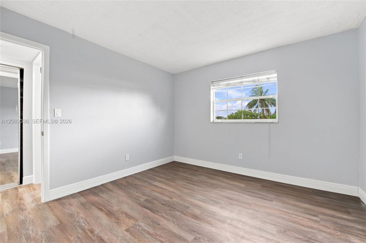 4141 NW 44th Ave , Unit 217, Lauderdale Lakes, FL 33319 Photo