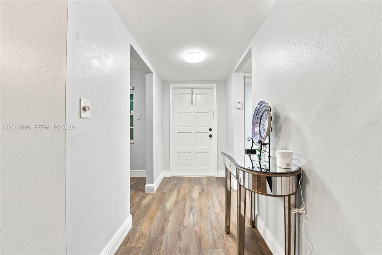 4141 NW 44th Ave , Unit 217, Lauderdale Lakes, FL 33319 Photo