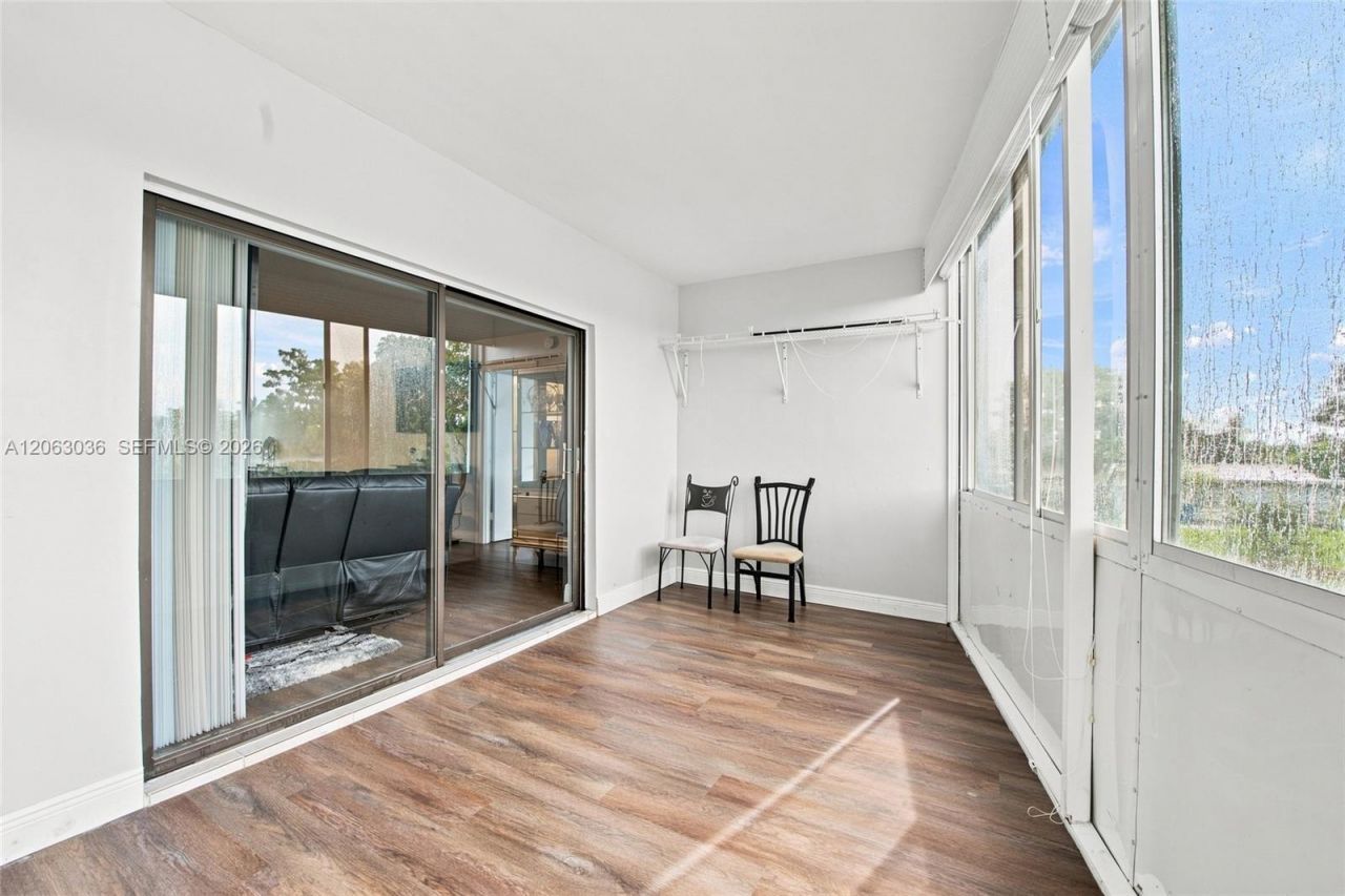 4141 NW 44th Ave , Unit 217, Lauderdale Lakes, FL 33319 Photo