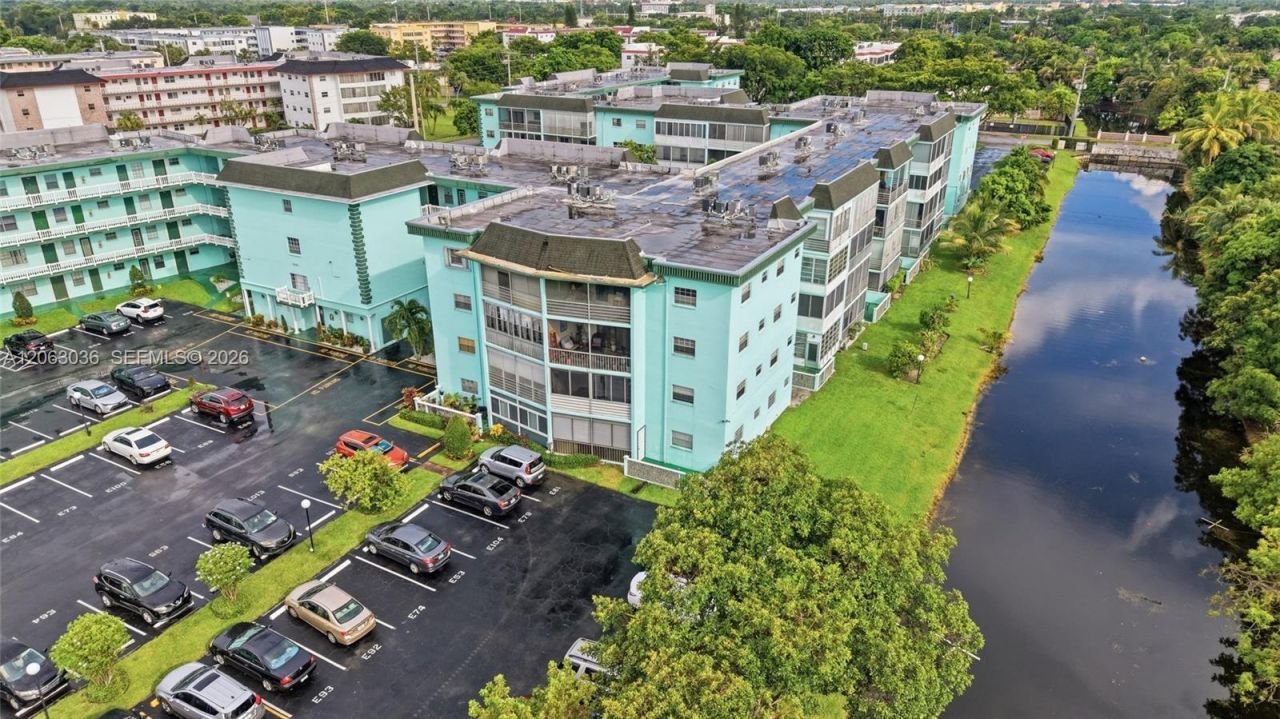 4141 NW 44th Ave , Unit 217, Lauderdale Lakes, FL 33319 Photo