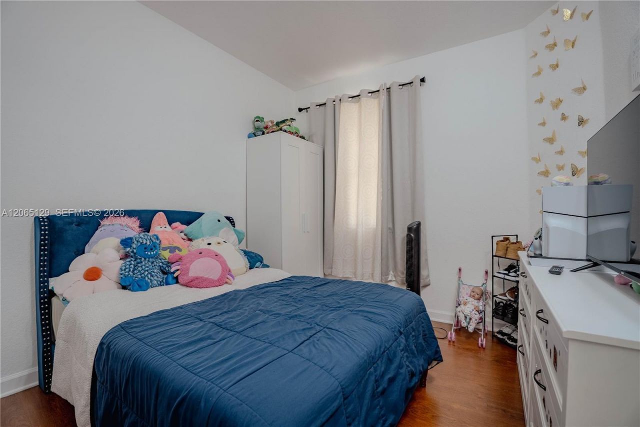 17600 NW 73rd Ave , Unit 201-6, Hialeah, FL 33015 Photo