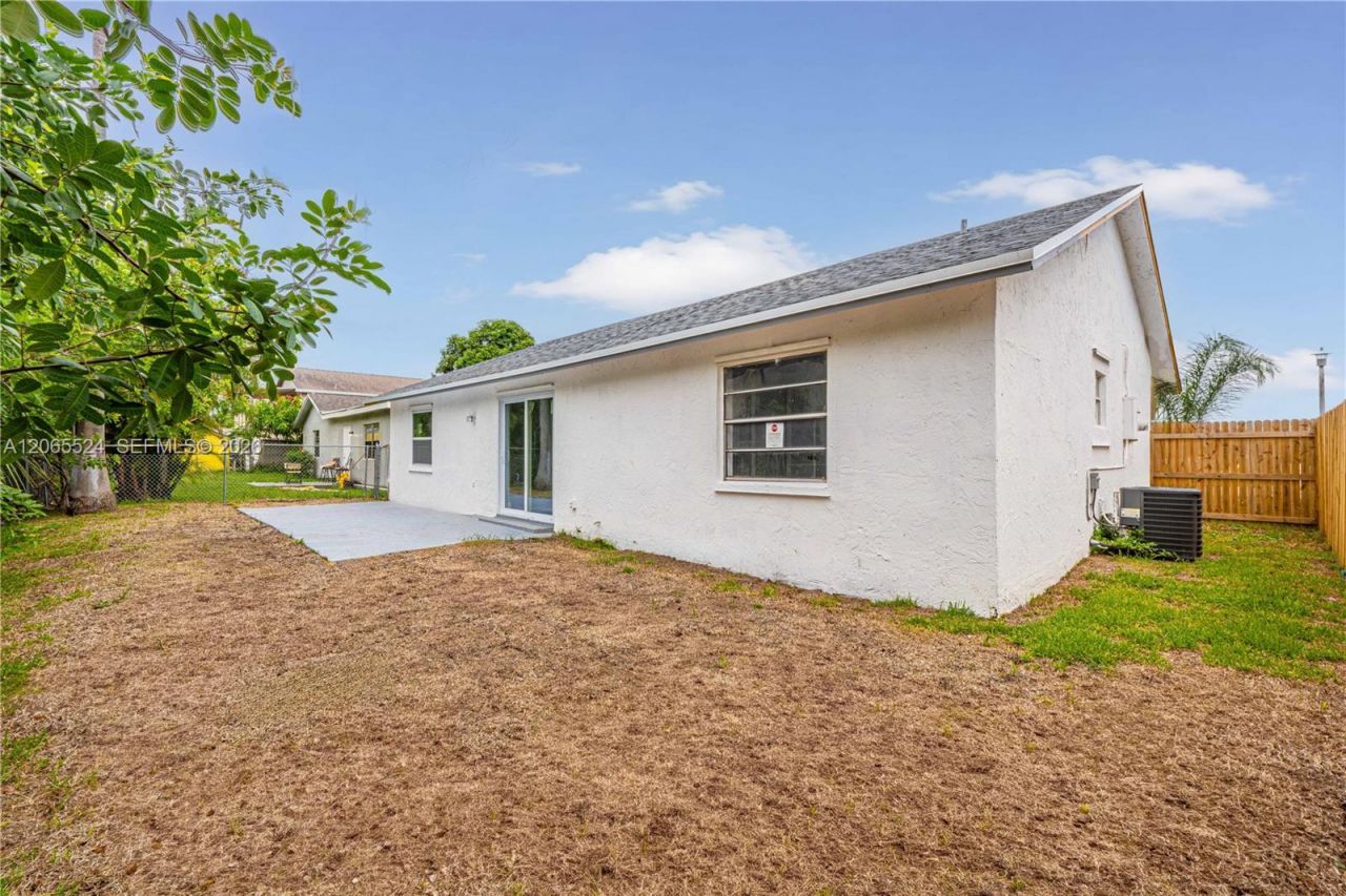 8500 SW 20th St , North Lauderdale, FL 33068 Photo